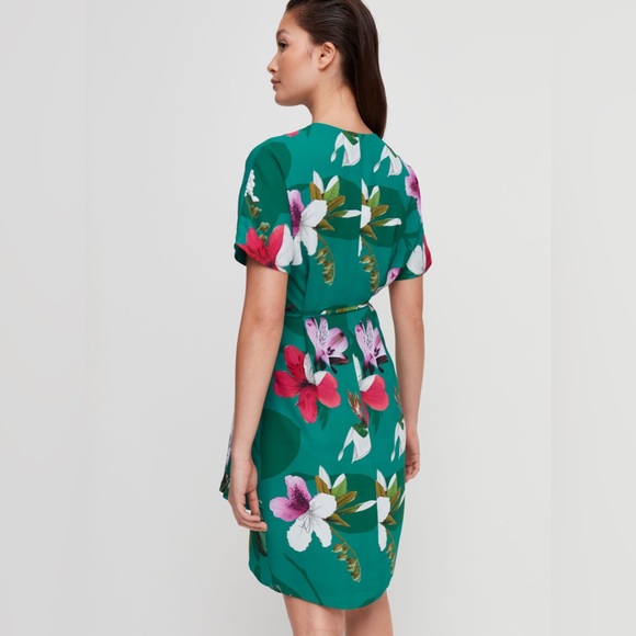 Babaton Wallace Dress - Picture 5 of 11